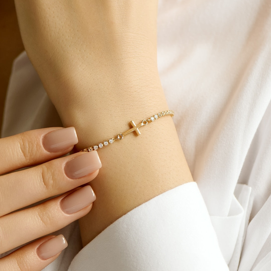 My Small Circle Of Female Friends - Cross Bracelet