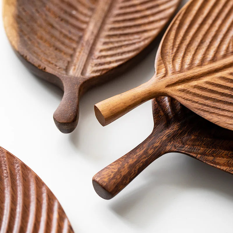 Walnut Leaf Plate